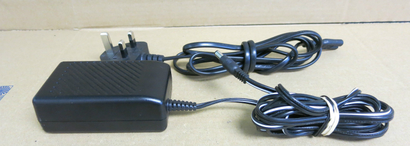 NEW Anam R15-0005-01 15V 800mA AP1211-UV AC Power Adapter